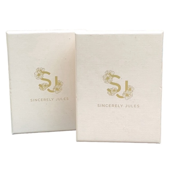 SINCERELY JULES NEW IN GIFT BOX 3 DROP HEART EARRINGS GLASS STONES GOLD TONE - Picture 6 of 8